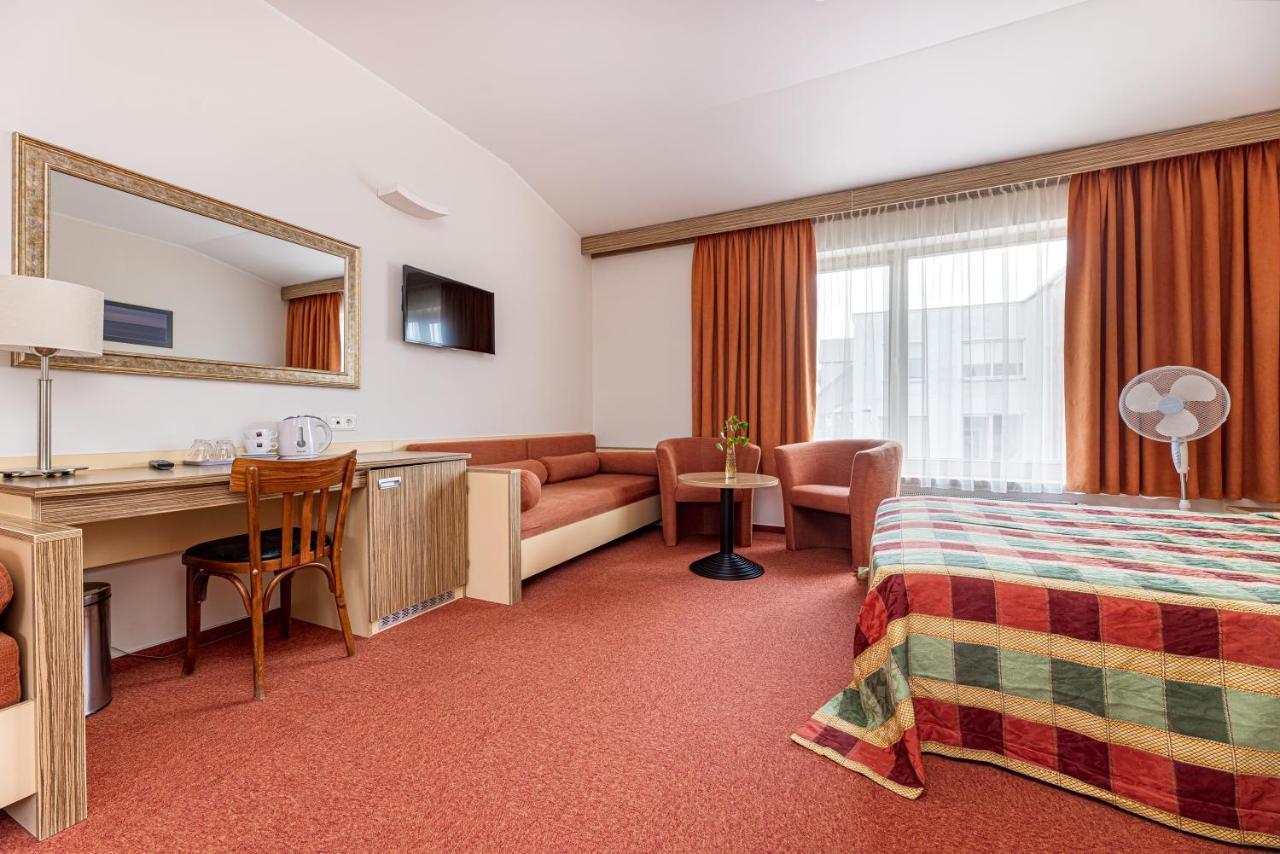 Info Hotel Palanga Kültér fotó